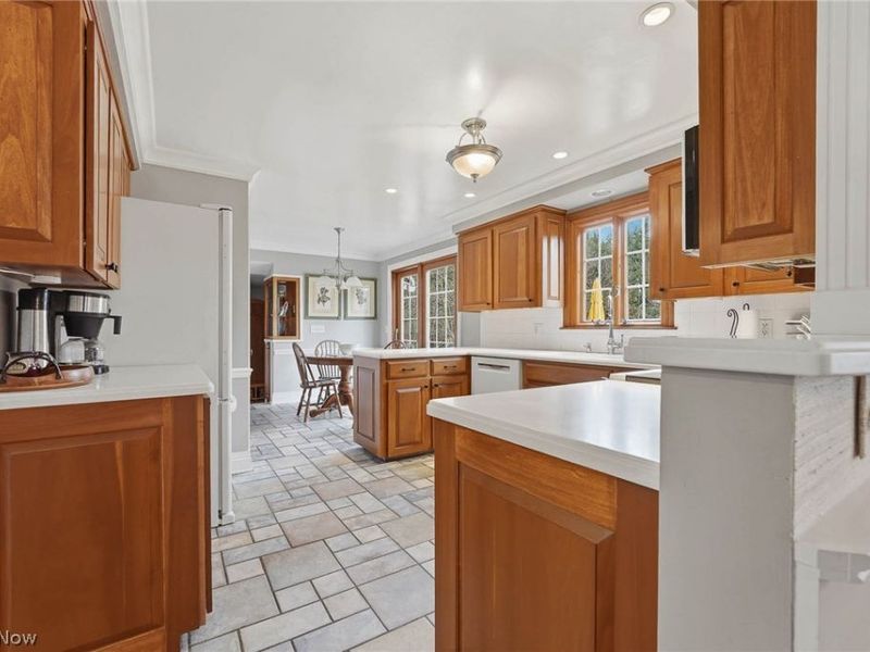 2033 Red Coach Road NW, North Canton, OH 44720 Photo 18