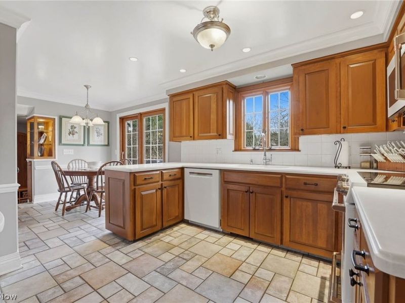 2033 Red Coach Road NW, North Canton, OH 44720 Photo 19