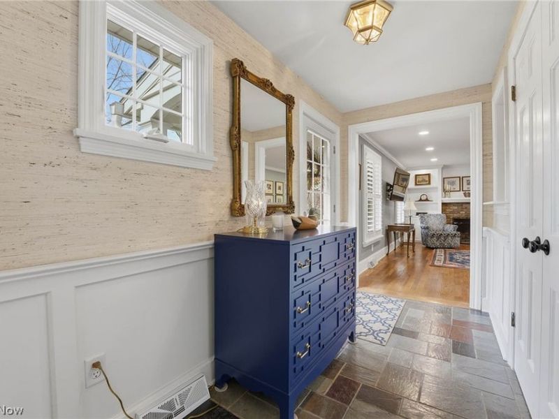 2033 Red Coach Road NW, North Canton, OH 44720 Photo 7