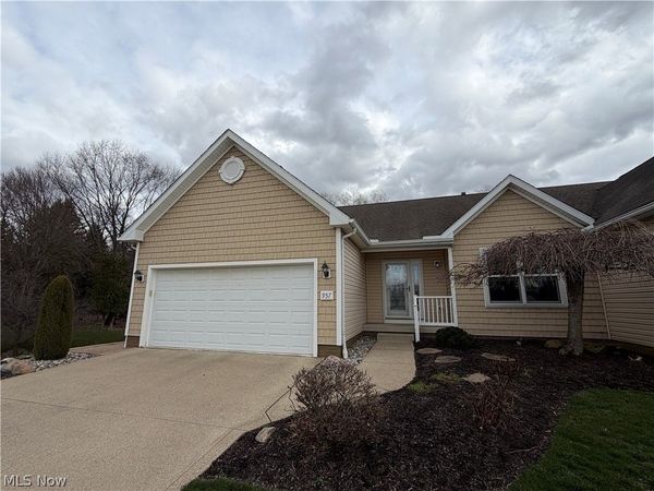 957 Edgewater Circle , Kent, OH 44240