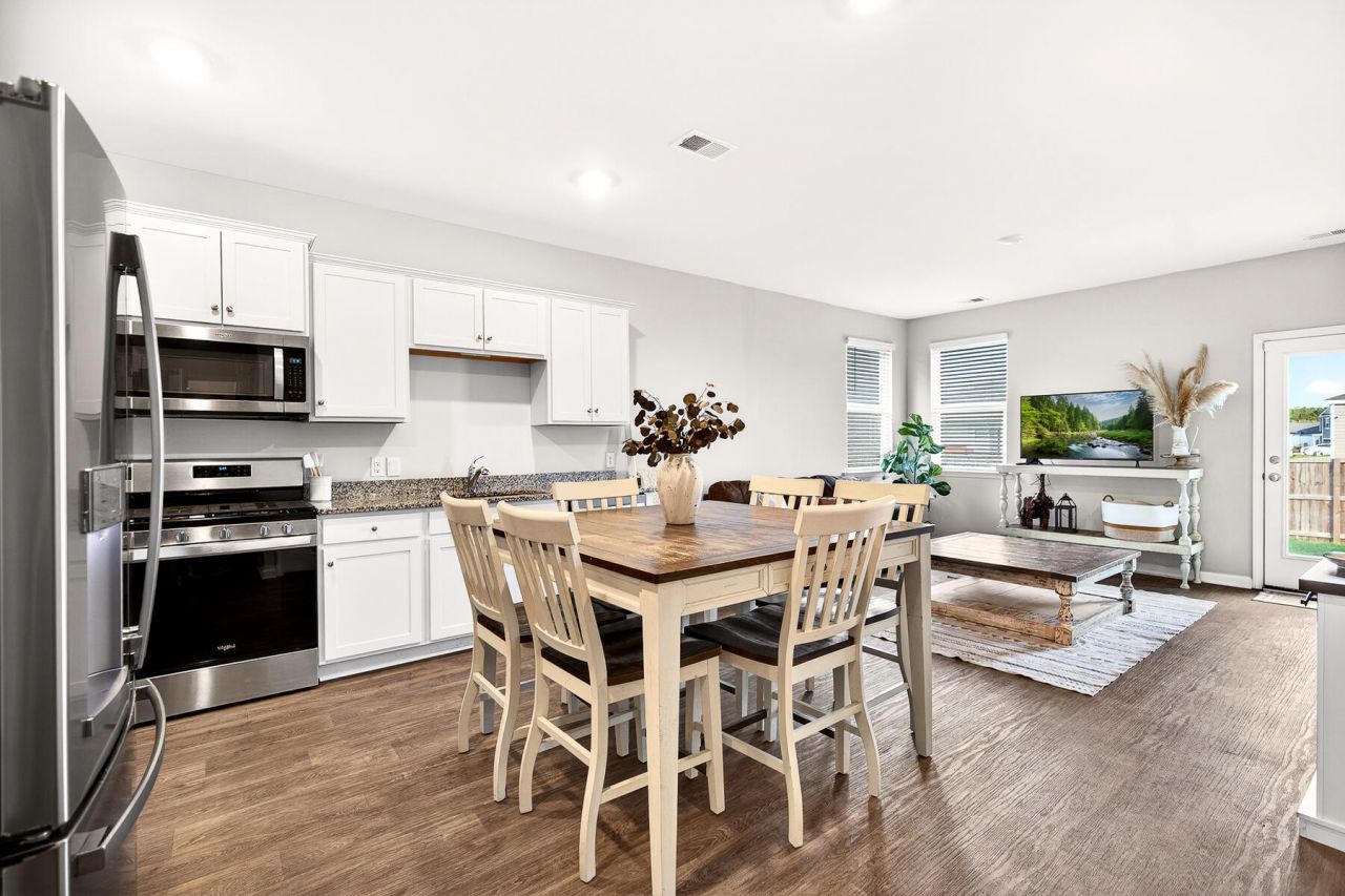 355 Feldspar Lane Photo 11