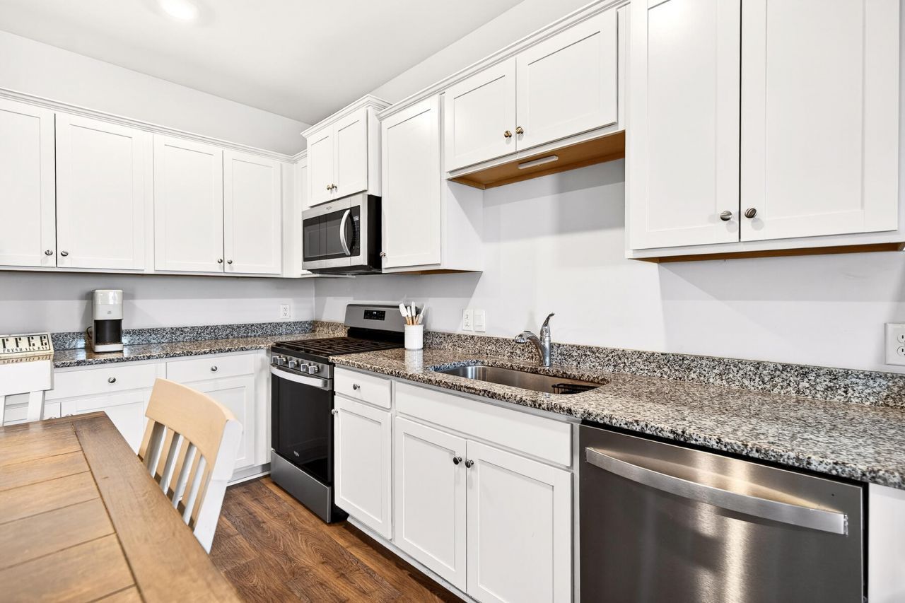 355 Feldspar Lane Photo 13