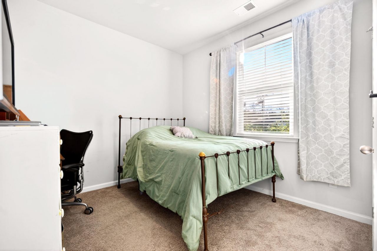 355 Feldspar Lane Photo 6