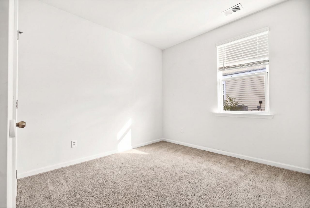 355 Feldspar Lane Photo 7