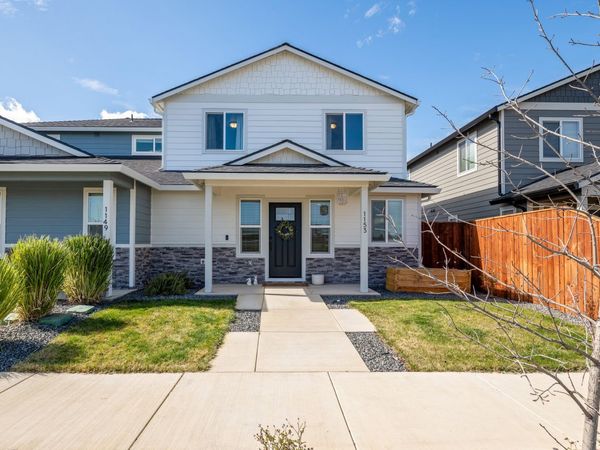 1153 Annalise Street, Central Point, OR 97502