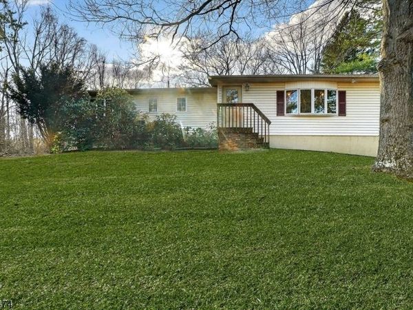 21 Ulster St, West Milford, NJ 07480