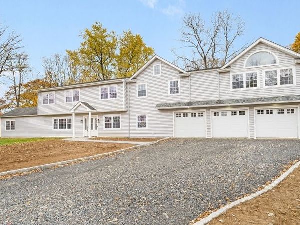 12 Wayne Ter, Bernards, NJ 07920