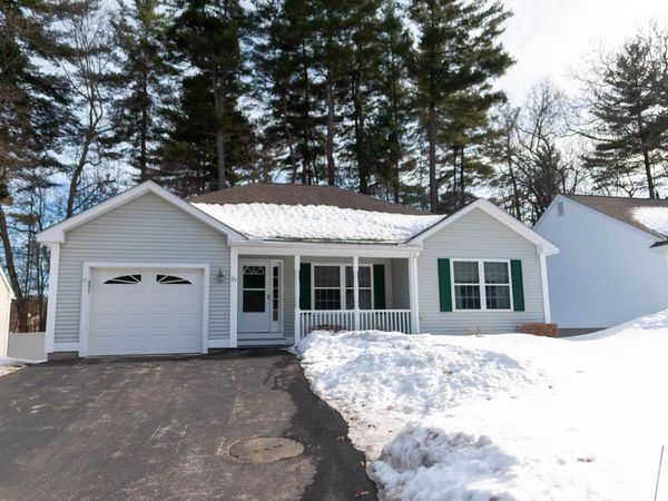 27 Bowes Circle, Hudson, NH 03051