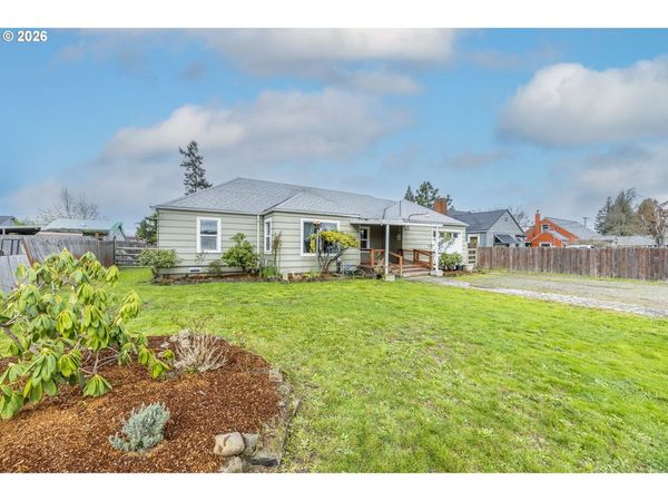 2240 5TH ST, Springfield, OR 97477