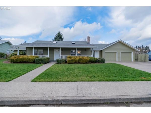 1566 NE LAURELWOOD CIR, Canby, OR 97013