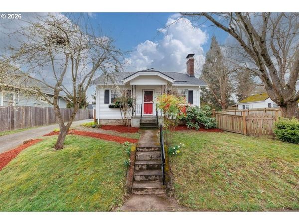 9324 N BURR AVE, Portland, OR 97203