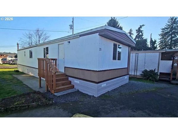 82 SE 16551 DR, Unit 21, Clackamas, OR 97015