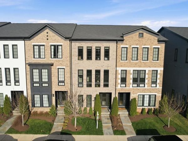 20388 ROSLINDALE DRIVE, ASHBURN, VA 20147