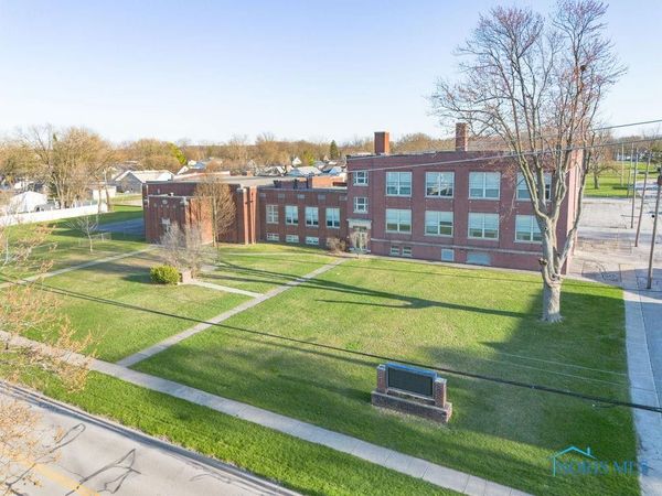 200 E Union Street , Walbridge, OH 43465