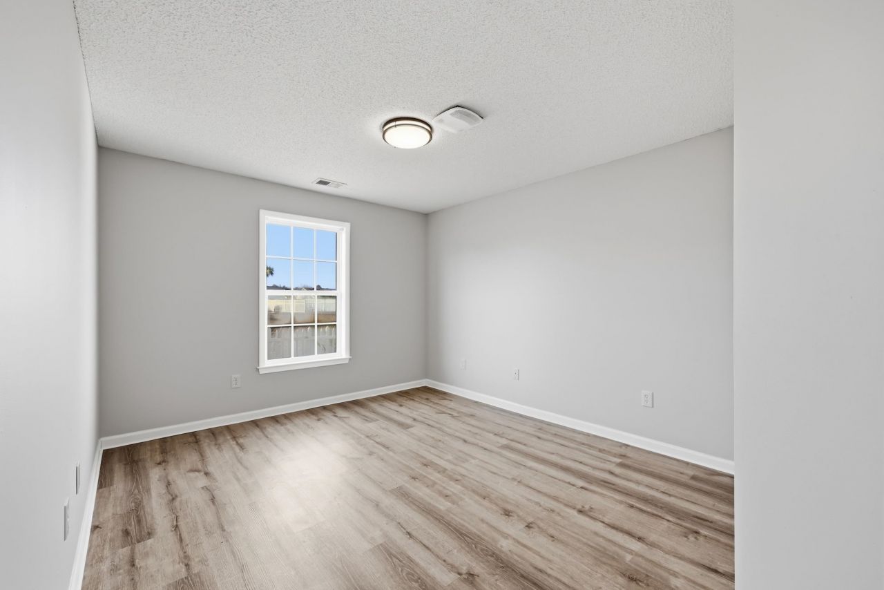 713 Kennoway Ct. Photo 12