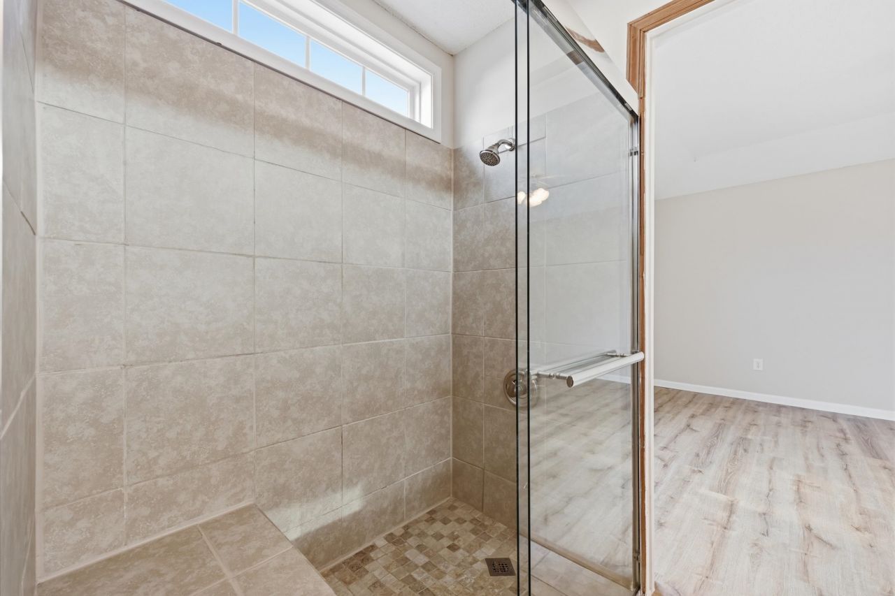 713 Kennoway Ct. Photo 27