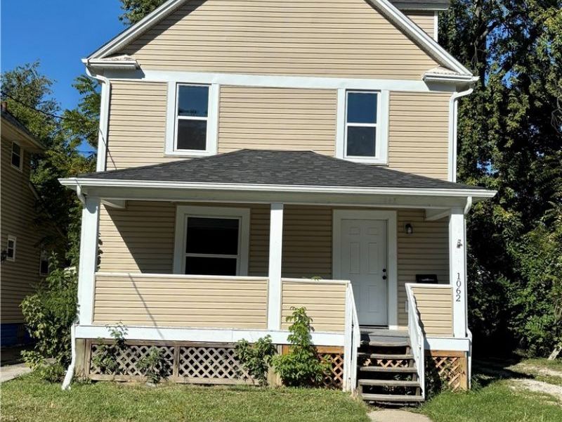 1062 Big Falls Avenue, Akron, OH 44310 Photo 1