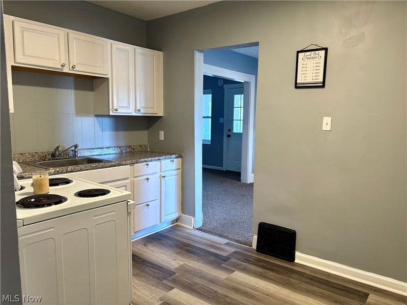 2258 Mogadore Road, Akron, OH 44312 Photo 10