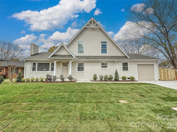 815 Hartness Avenue , Charlotte, NC 28211