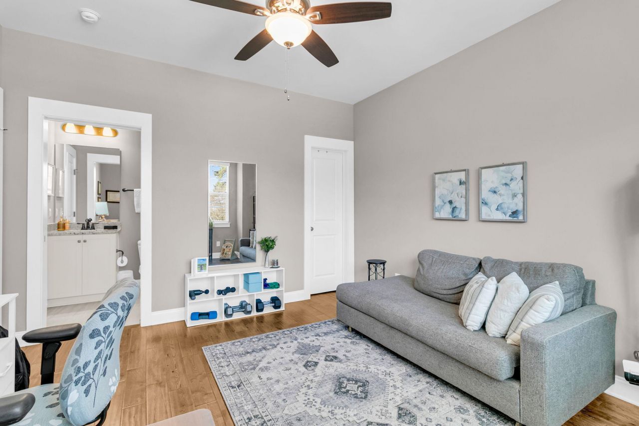 124 Slipper Shell Court Photo 12