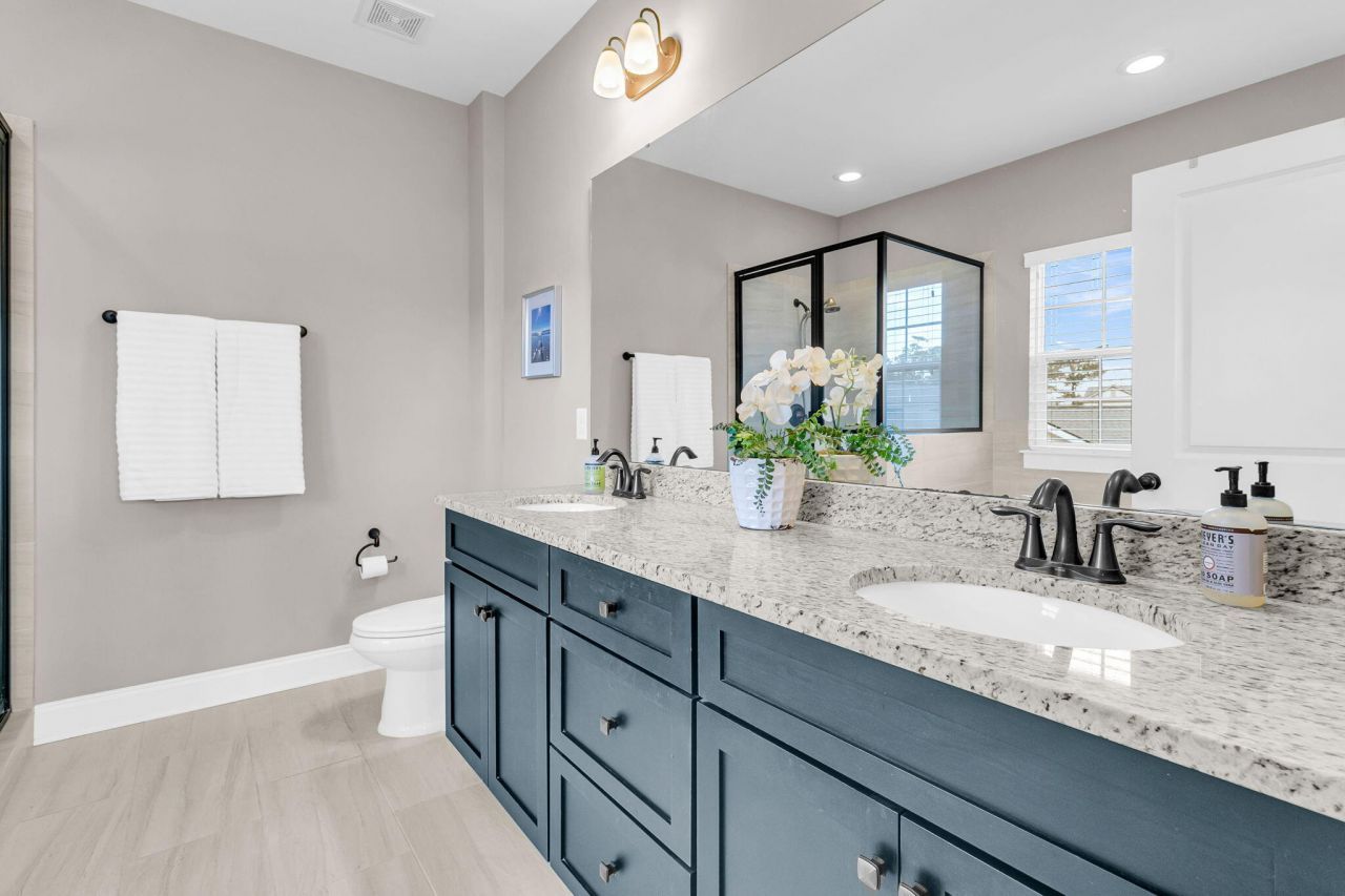 124 Slipper Shell Court Photo 18