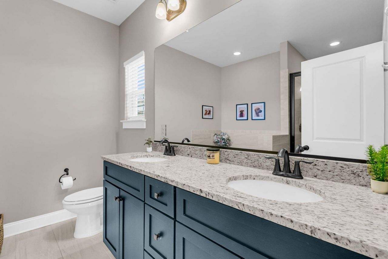 124 Slipper Shell Court Photo 24