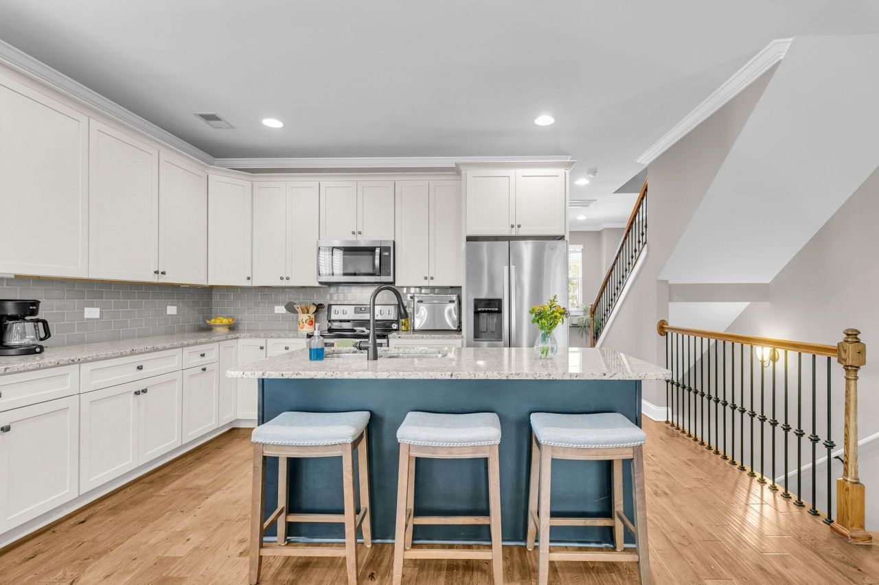 124 Slipper Shell Court Photo 6