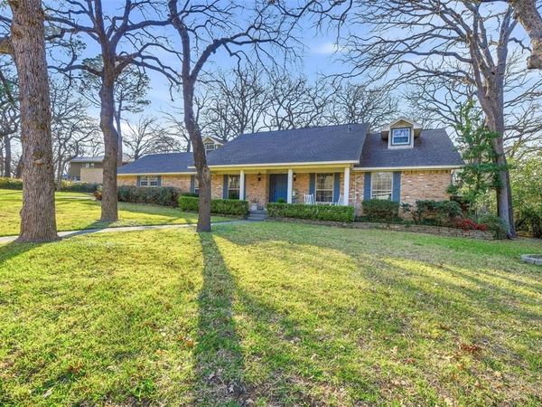 118 Ridgecrest Circle, Denton, TX 76205