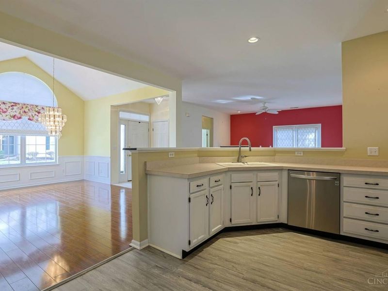 1103 Traverse Creek Drive, Miami Twp, OH 45150 Photo 13