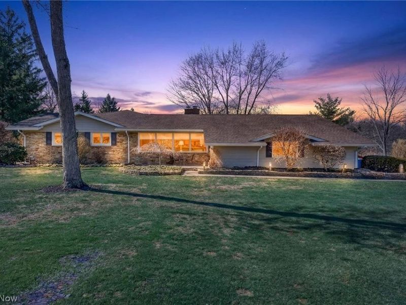 13814 Fox Hills Drive, Novelty, OH 44072 Photo 1