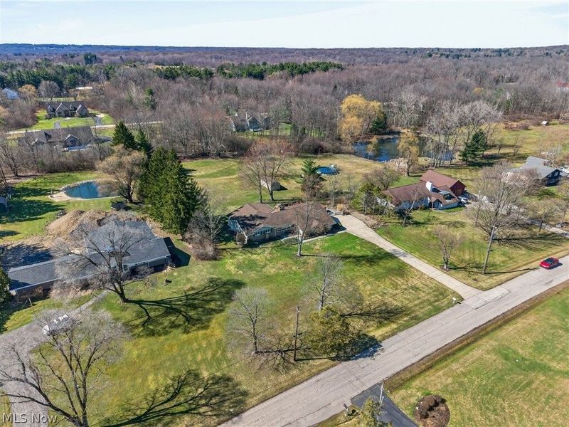 13814 Fox Hills Drive, Novelty, OH 44072 Photo 3