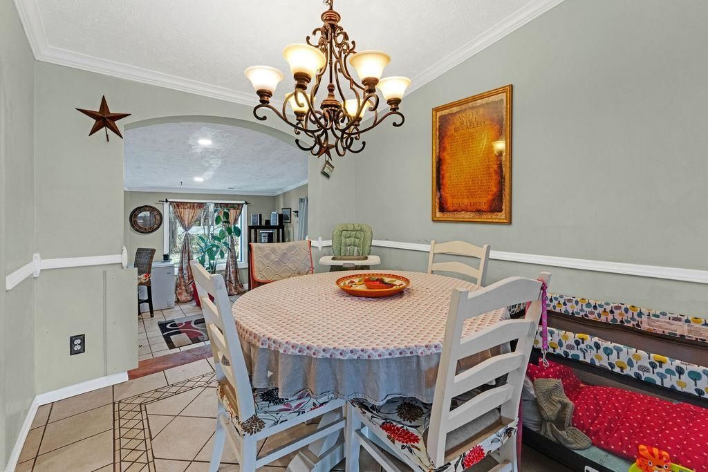 210 Mountain Dr. Photo 10