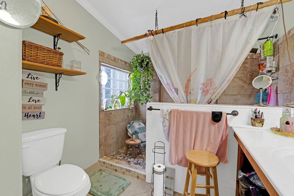 210 Mountain Dr. Photo 18