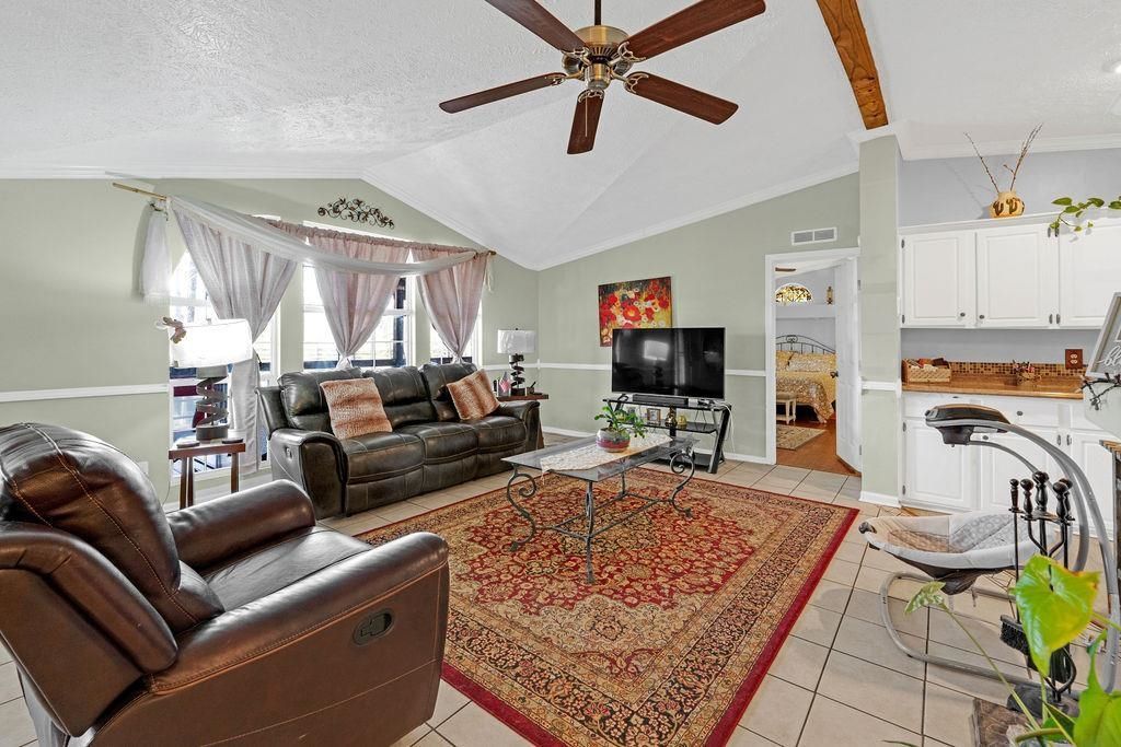 210 Mountain Dr. Photo 4