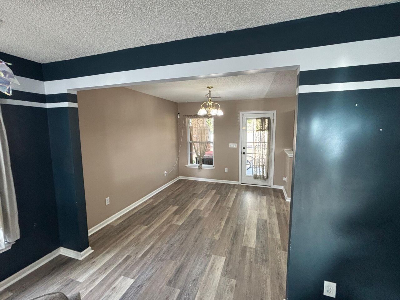 5088 Thornton Drive Photo 8