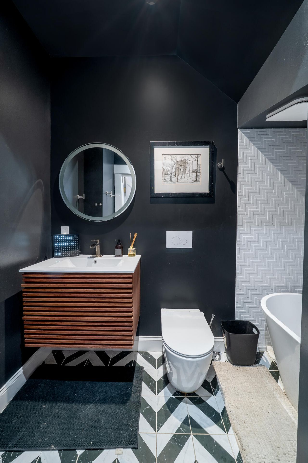 13 Poplar Street Photo 10