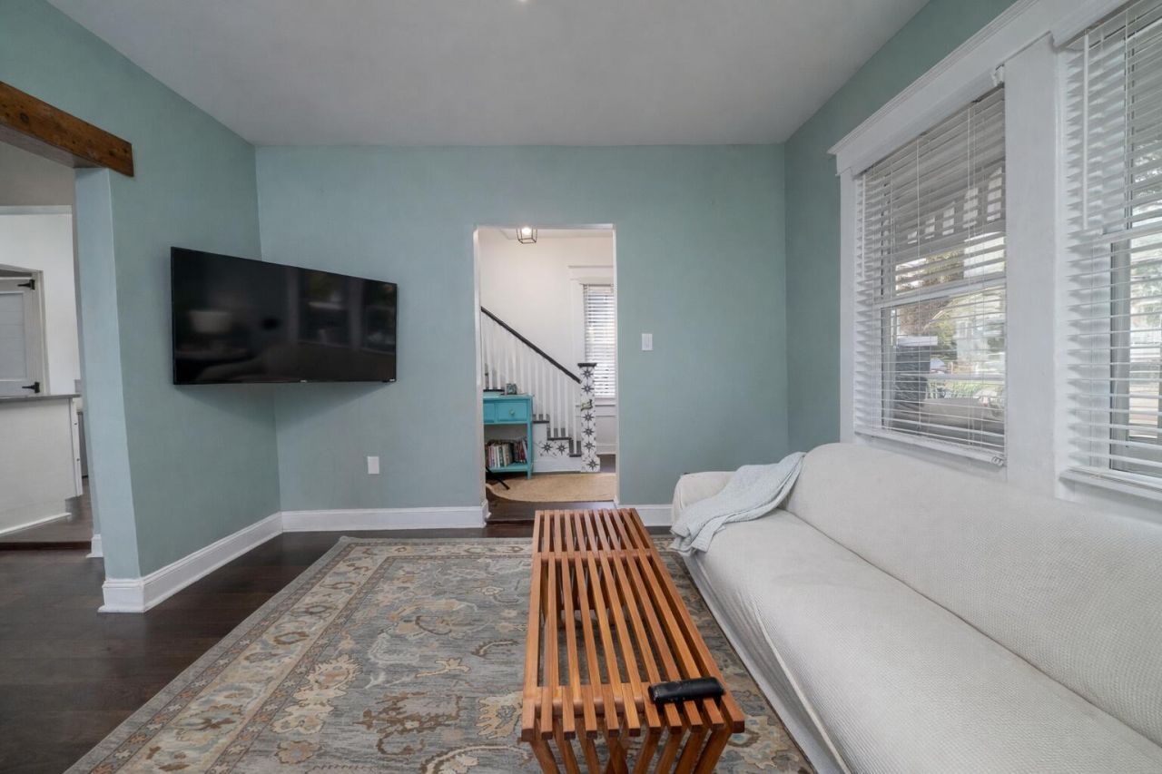 13 Poplar Street Photo 13