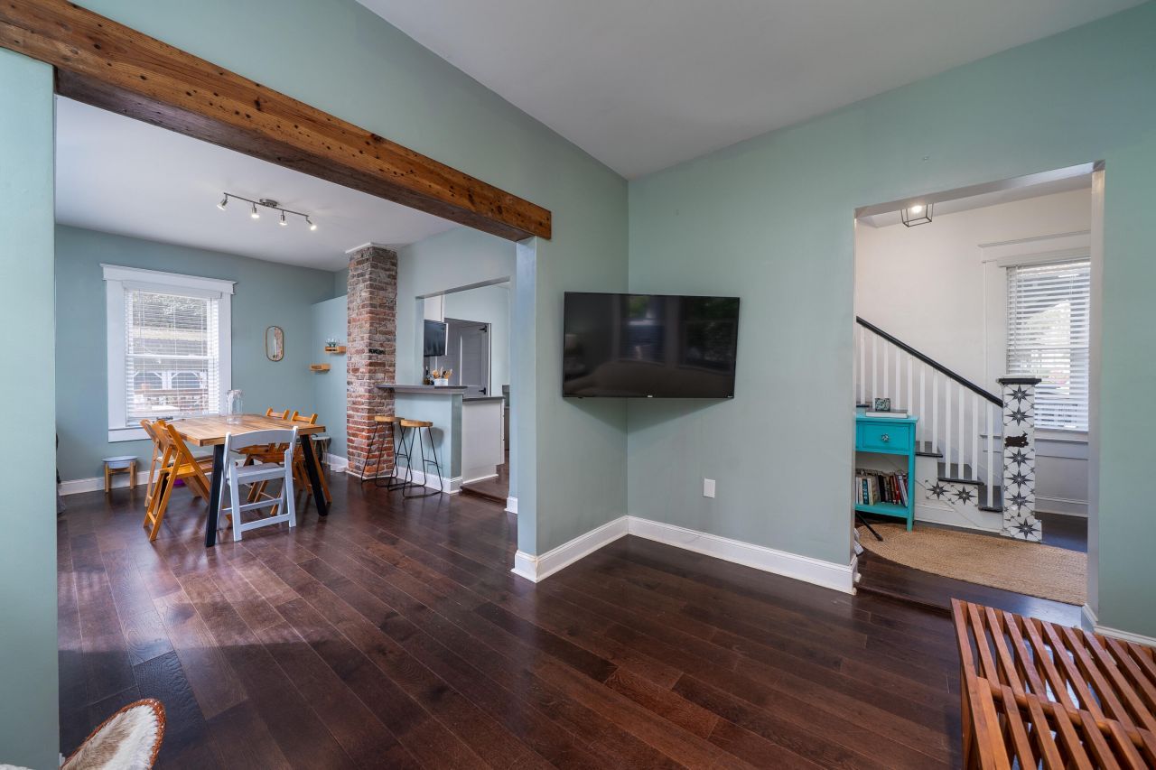 13 Poplar Street Photo 14