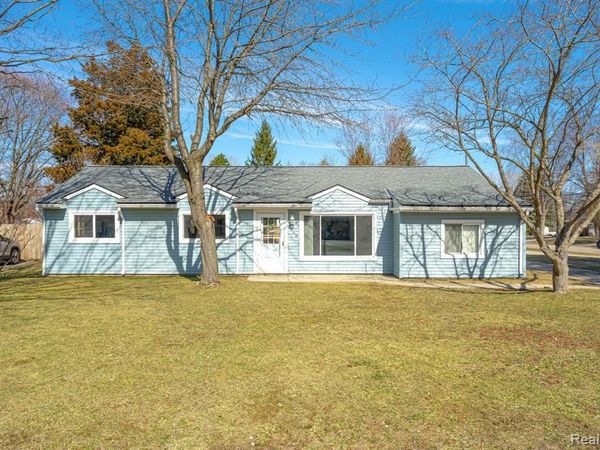 6460 Hermana Road, West Bloomfield Twp, MI 48324