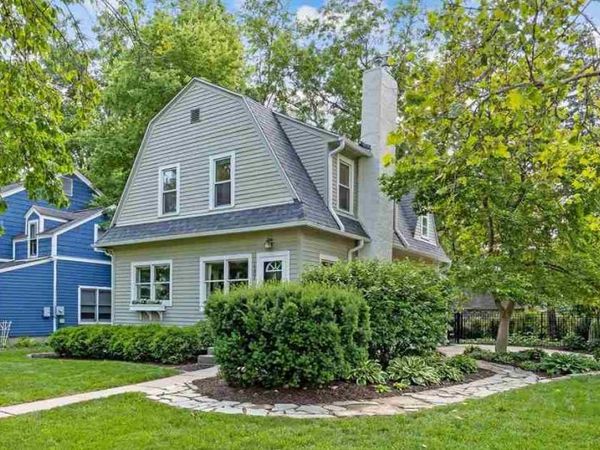 1301 Yewell Street, Iowa City, IA 52240