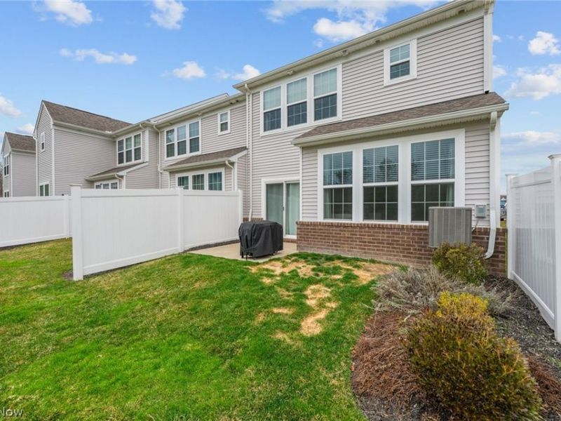 885 Dipper Lane, Unit 1, Aurora, OH 44202 Photo 23