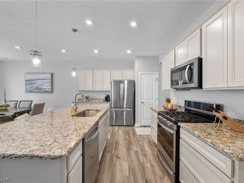 885 Dipper Lane, Unit 1, Aurora, OH 44202 Photo 5