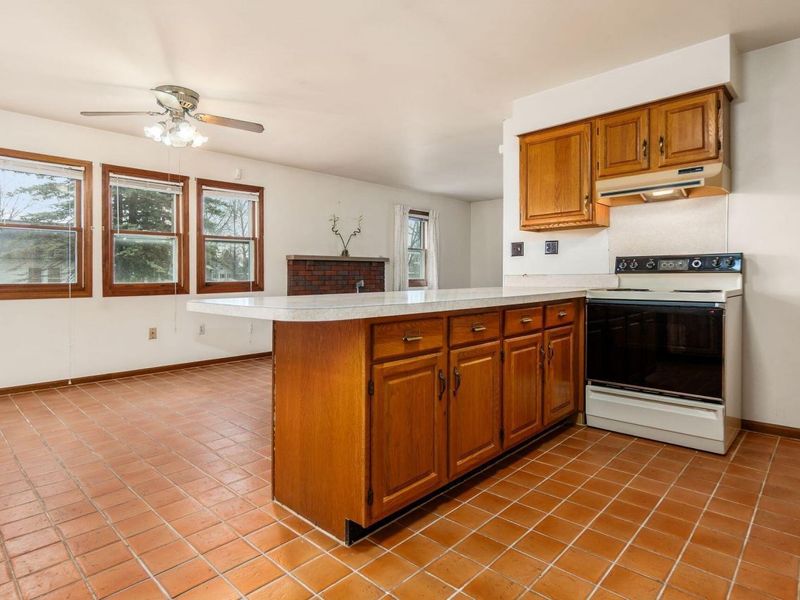 154 Maple Drive, Columbus, OH 43228 Photo 10