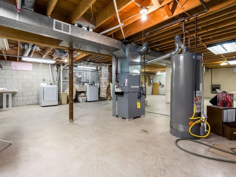 154 Maple Drive, Columbus, OH 43228 Photo 22