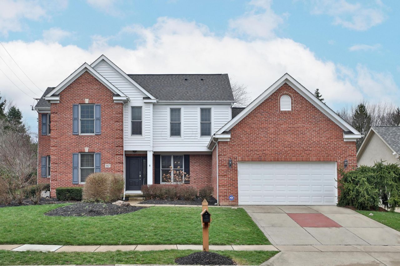 3827 Rockpointe Drive , Columbus, OH 43221 Main Photo