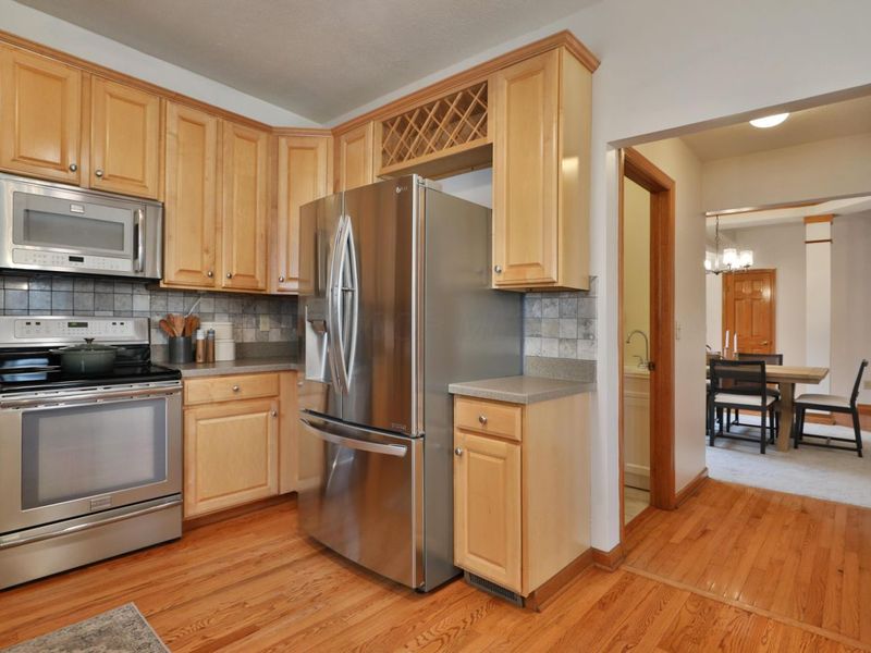 3827 Rockpointe Drive, Columbus, OH 43221 Photo 15