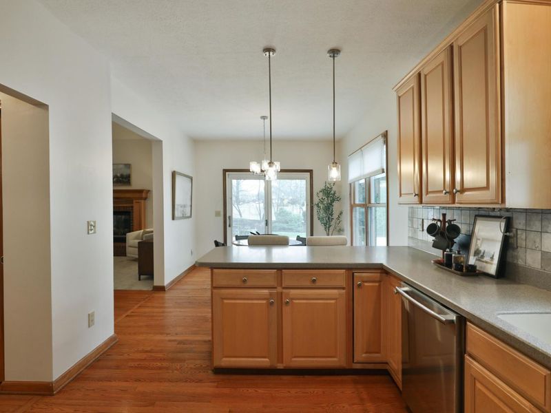 3827 Rockpointe Drive, Columbus, OH 43221 Photo 16