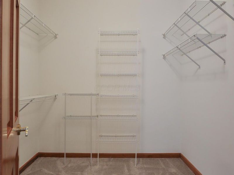 3827 Rockpointe Drive, Columbus, OH 43221 Photo 24