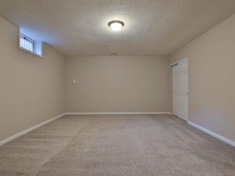 3827 Rockpointe Drive, Columbus, OH 43221 Photo 38