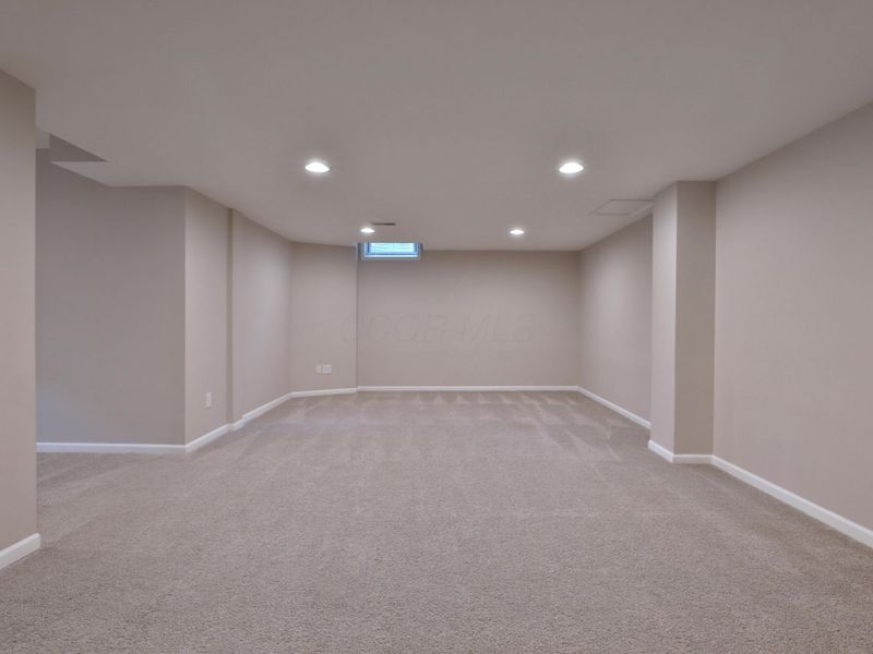 3827 Rockpointe Drive, Columbus, OH 43221 Photo 41